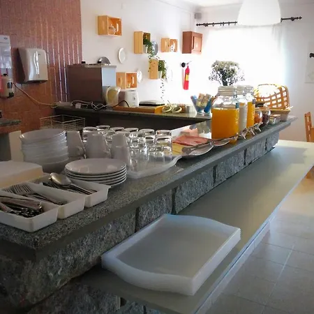 Home Geres Hostel *