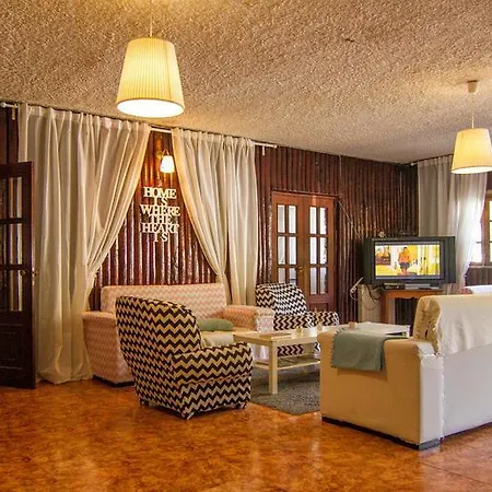 Hostel Home Geres Hostel *