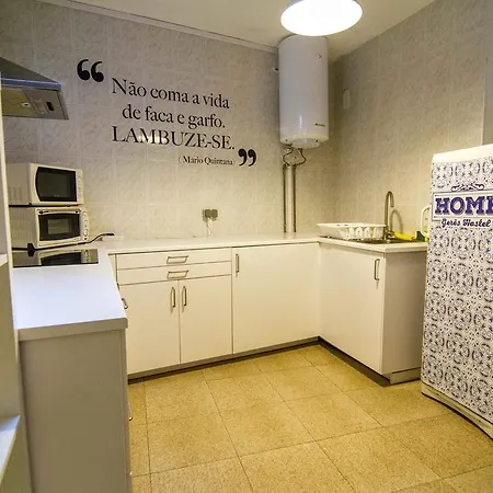 Home Geres Hostel *